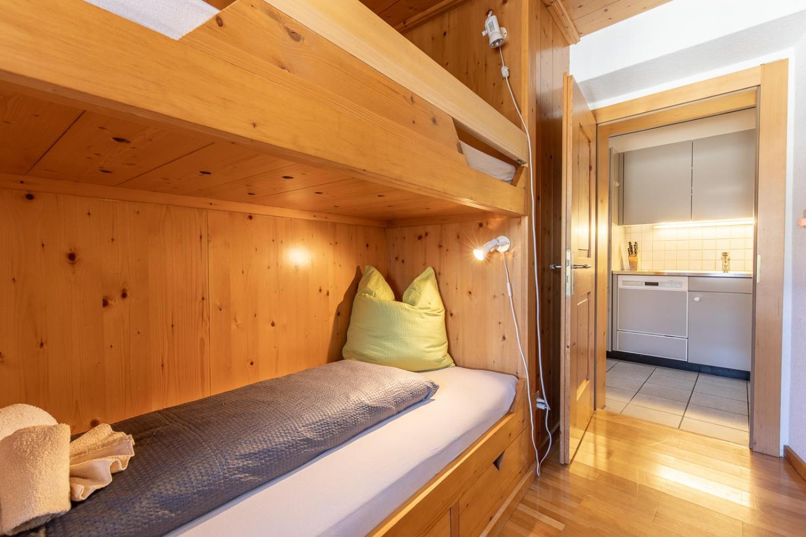 Ferienwohnung Chasa Tredeschin Scuol Exterior foto