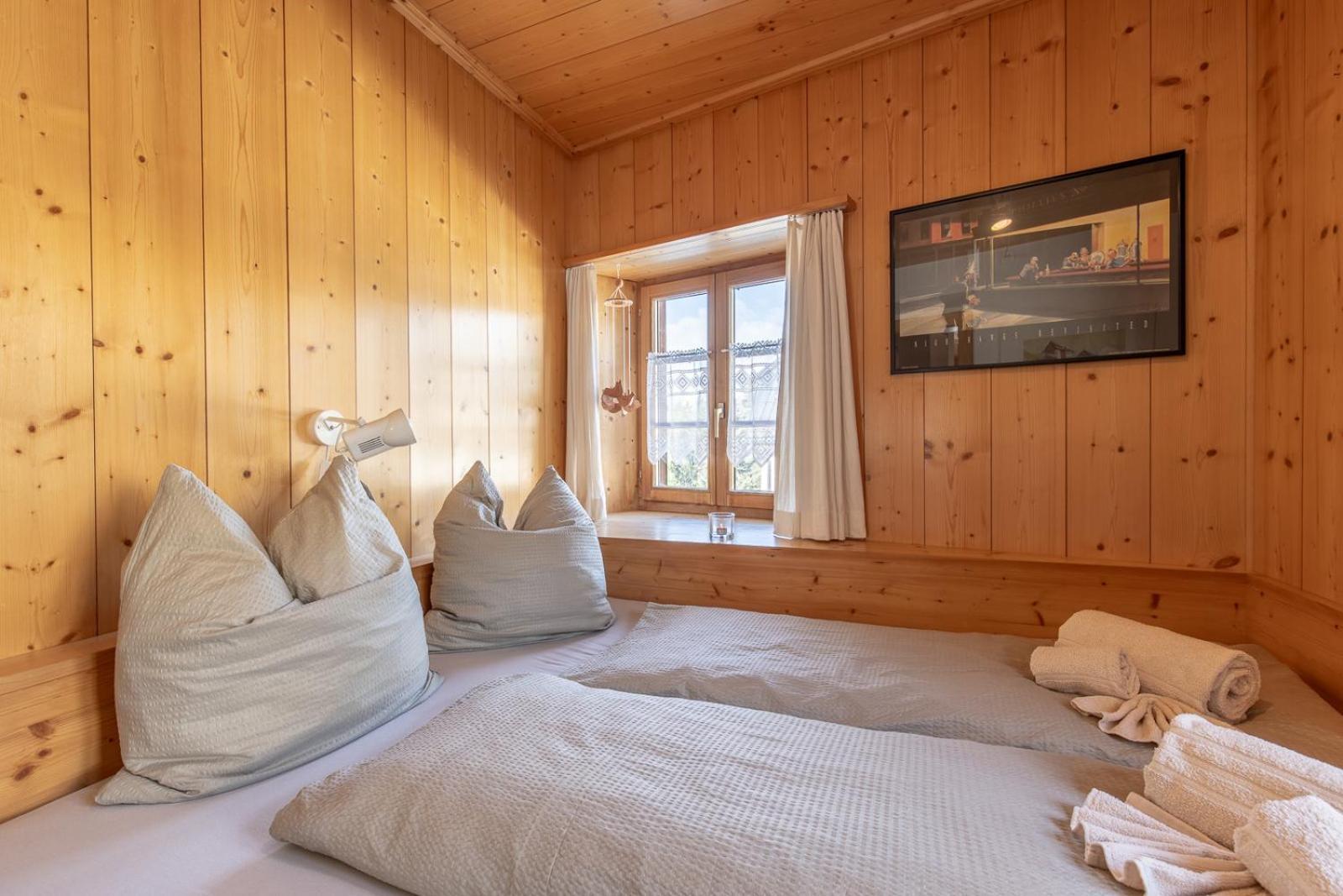 Ferienwohnung Chasa Tredeschin Scuol Exterior foto