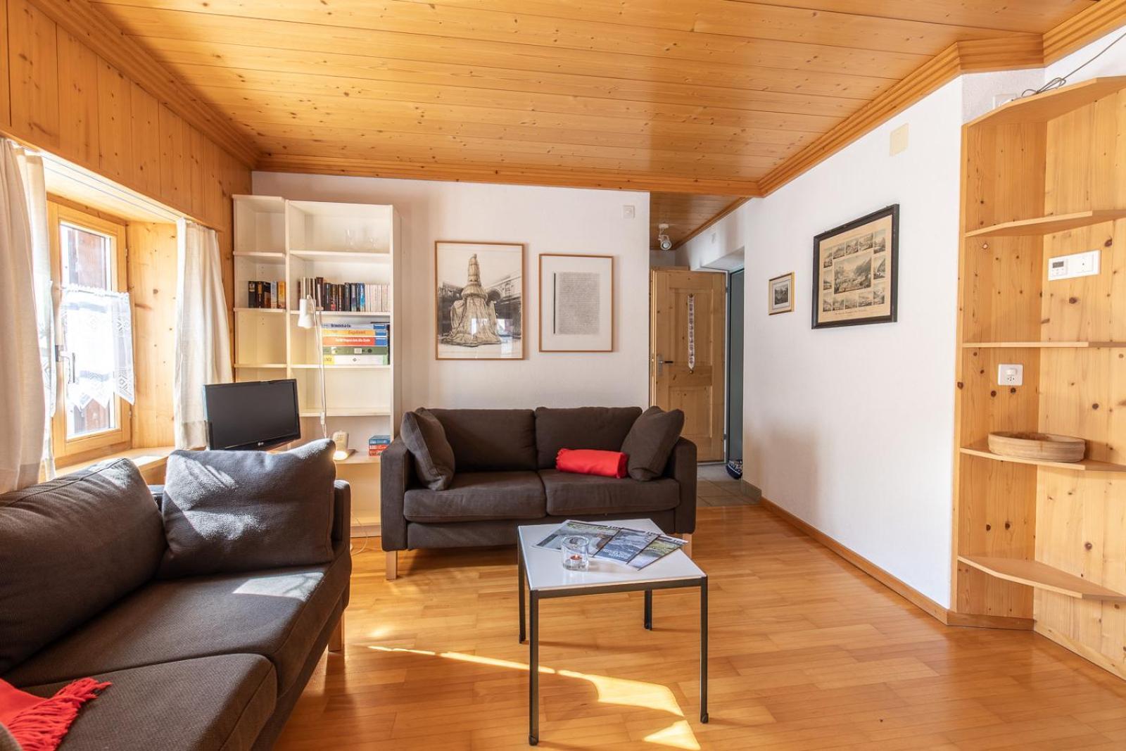 Ferienwohnung Chasa Tredeschin Scuol Exterior foto